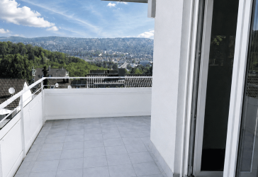 Beeindruckende, helle 4 Zimmer Wohnung mit Blick über Esslingen nähe Stuttgart (provisionsfrei)