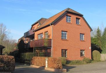 Hell und geräumig! 2 Zimmer Obergeschosswohnung