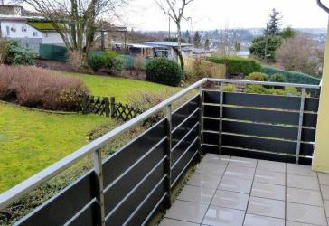 145 m²-Maisonette-Wohnung mit Balkon und Blick ins Grüne