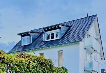 Moderne 4-Zimmerwohnung mit zwei Balkonen in Frankfurt - Einziehen und Wohlfühlen