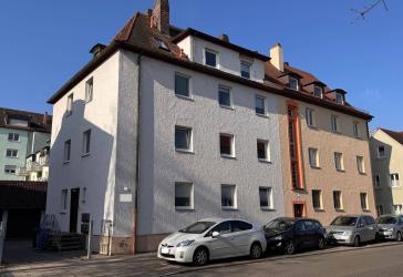4-Zimmer-Wohnung mit Balkon und Einzelgarage