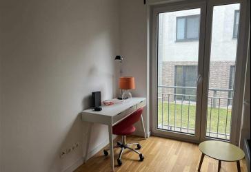 Einziehen & losleben: Modernes WG-Zimmer in stilvoller 3er-WG - sofort verfügbar