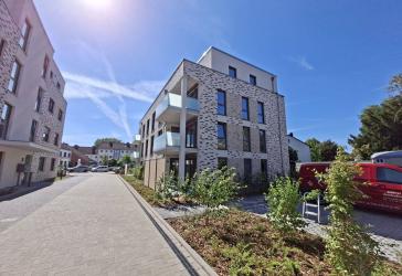 Hochwertige 4-Zimmer-Wohnung mit Balkon und Stellplatz