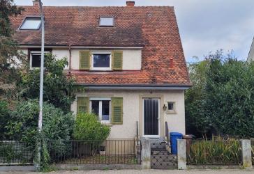 Sanierungsbedürftiges Reihenendhaus in Konstanz-Fürstenberg