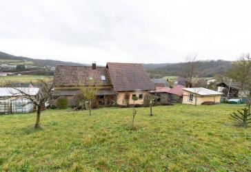 Charmantes Familiendomizil mit Fernblick, Garten und vielseitigen Möglichkeiten