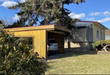Wohnbungalow auf großem Grundstück