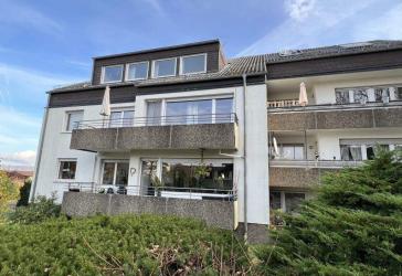 Richtig schön! Gut geschnittene, helle 4 Zimmer-Wohnung mit Balkon, Bärner Str. 24, Gießen Rödgen