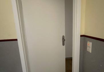 zentralgelegene und frisch sanierte 2-Zimmer Wohnung mit neuer Einbauküche