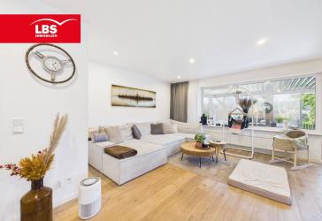 Seltene Gelegenheit: Modernisiertes Zweifamilienhaus mit großem Garten