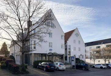 Büro o. Praxis * Nähe B27 * 15 Stellplätze * barrierefrei