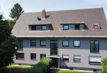 KÖLN-WEIDEN; ATTRAKTIVE DACHGESCHOSSWOHNUNG IM GEPFLEGTEM WOHNUMFELD