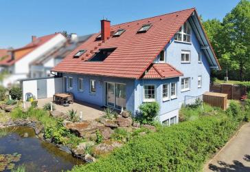 Großzügiges Einfamilienhaus mit vermieteter Maisonette-Einliegerwohnung in Karlsruhe-Grötzingen