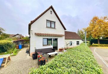 Starterhaus: kleines Einfamilienhaus mit Potenzial zum bezahlbaren Einstiegspreis