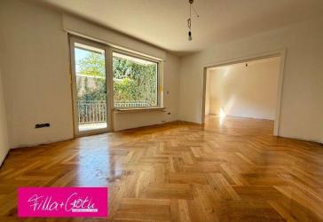 Renovierte Erdgeschoss-Wohnung mit 3 Zimmern - Nähe Stadtpark und Welle!