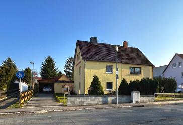 Einfamilienhaus in Erfurt - 1.000 m² großes Grundstück in attraktiver Lage mit Entwicklungspotenzial!
