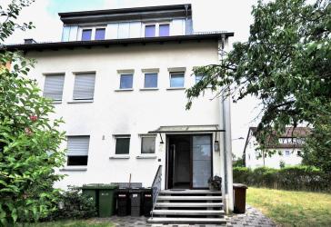 Zentralgelegens Mehrfamilienhaus in Feucht