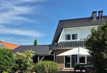Moderne Doppelhaushälfte in ruhiger Lage von Oyten/Sagehorn von privat