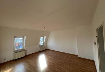 4-Zimmerwohnung im DG eines Altbaus