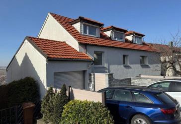 Exklusive Panorama-EFH in Gerlingen: Residieren über den Wolken