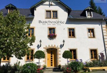 2-Raum-Erdgeschosswohnung mit Einbauküche in Schmiedeberg/Buschmühle!