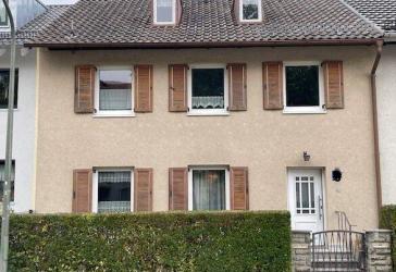 Für Studierenden-WG: Reihenhaus mit 7 Zimmern