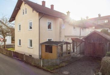 Mehrfamilienhaus im Zentrum - Renditeobjekt für Kapitalanleger