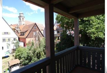 Exklusive 2-Zimmer-Maisonettewohnung mit Balkon und komfortablem Direktzugang per Aufzug in der Altstadt von Dinkelsb...