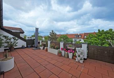 Dachterrassentraum in ruhiger Lage Nähe S-Bahnhof