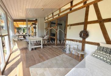 Wunderschönes kleines EFH/ Ferienhaus mitten im Wald am Möhnesee