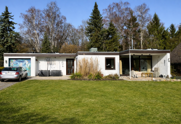 Modernes Bungalow mit ca. 200 m² Wohn- und Nutzfläche, Vollkeller und großem Grundstück in Glinde