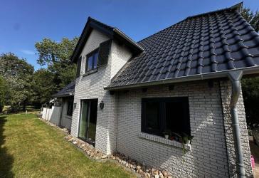 Vier Zimmer, Kamin und Garten: Einfamilienhaus am Rellinger Ortskern