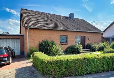 Charmantes Einfamilienhaus mit sonnigem Südgrundstück in Lemgo-Ortsteil