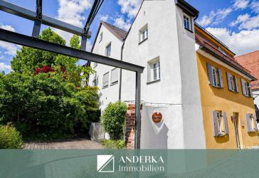Historisches Ambiente trifft zentrale Lage - Bürohaus mit besonderem Flair in Günzburg zu vermieten!
