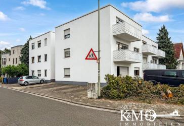 Provisionsfrei: 3-Zimmer Kapitalanlage mit Balkon, Keller & Stellplatz