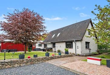 Idyllisches, energieeffizientes und modernisiertes Einfamilienhaus in Alleinlage - Klixbüll