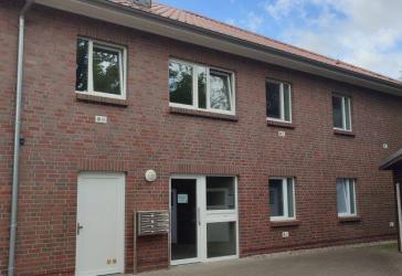 hochwertige 3 Zimmer Wohnung mit Balkon