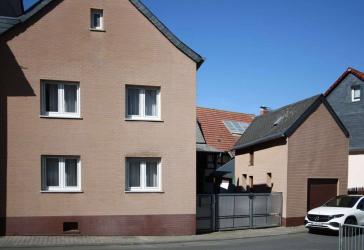 ***Erst die Arbeit, dann das Vergnügen...Bauernhaus in Beuerbach!