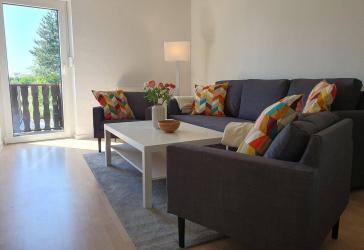 Traumhaft möblierte 6-Zimmer-Wohnung mit 2 Bädern (WG-geeignet)