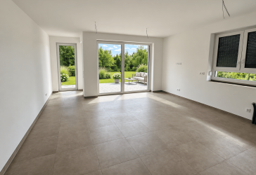 Seltenes Angebot: Rollstuhlgerechte Wohnung mit eigenem Garten & Terrasse