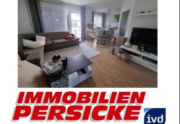 3 Zimmer Wohnung mit Balkon im 1. OG