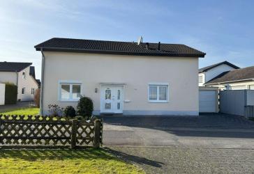 Freistehendes Einfamilienhaus in gefragter Wohnlage von Bad Honnef-Aegidienberg