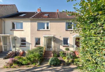 5 - Zimmer - Reihenhaus mit Garten und Garage