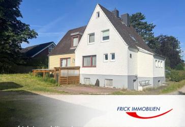Großes Wohnhaus (Alternativ Abrißgrundstück / 2 Bauplätze)
