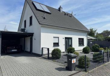 Modernes KfW-70-Einfamilienhaus in idyllischer Lage - Einziehen und wohlfühlen!