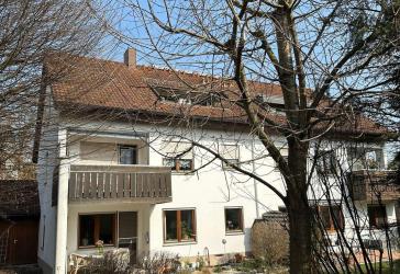 Dachgeschoss 2-Zimmer-Wohnung mit Einzelgarage in ruhiger Lage von Senden, ideal für Kapitalanleger