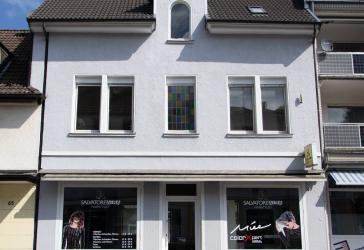 Zentrale Lage, flexible Nutzung, viel Potenzial - Wohn- und/oder Geschäftshaus in Haan.