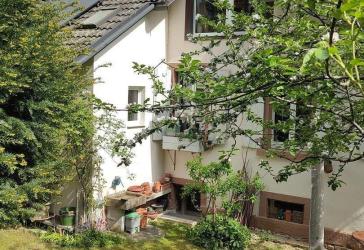 4,5-Zi-Whg 97qm mit Galerie frei + Gründerzeit-4-FamHs + GartenWerkstattHaus + Paradiesgarten