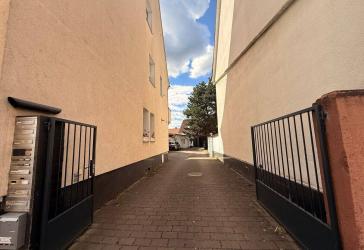 Charmante 2-Zimmer-Wohnung mit Balkon und Stellplatz in Dreieich