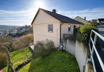 Wohnen über den Dächern von Sigmaringen - Einfamilienhaus in erhöhter Hanglage