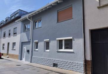 Stilvolles Reihenmittelhaus für Individualisten - modern und energieeffizient